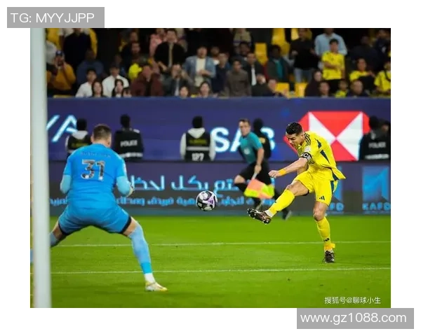 足球巨星的悠闲时光：揭秘球场外的生活与趣味活动